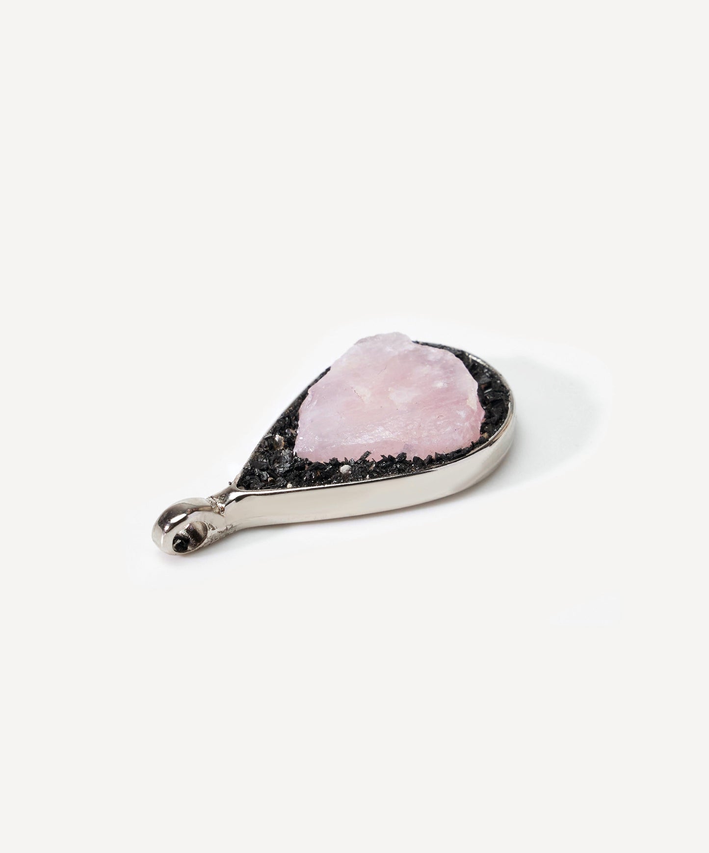 DIJE GEOMÉTRICO GOTA DE CUARZO ROSA