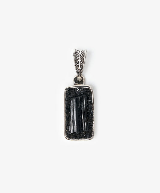 DIJE GEOMÉTRICO RECTANGULO CHICO DE TURMALINA NEGRA