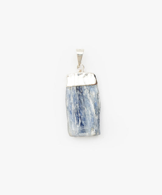 DIJE CON BAÑO DE PLATA CIANITA AZUL EN BRUTO