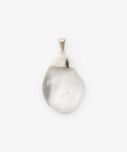 DIJE CON BAÑO DE PLATA ROLADAS DE CUARZO CRISTAL