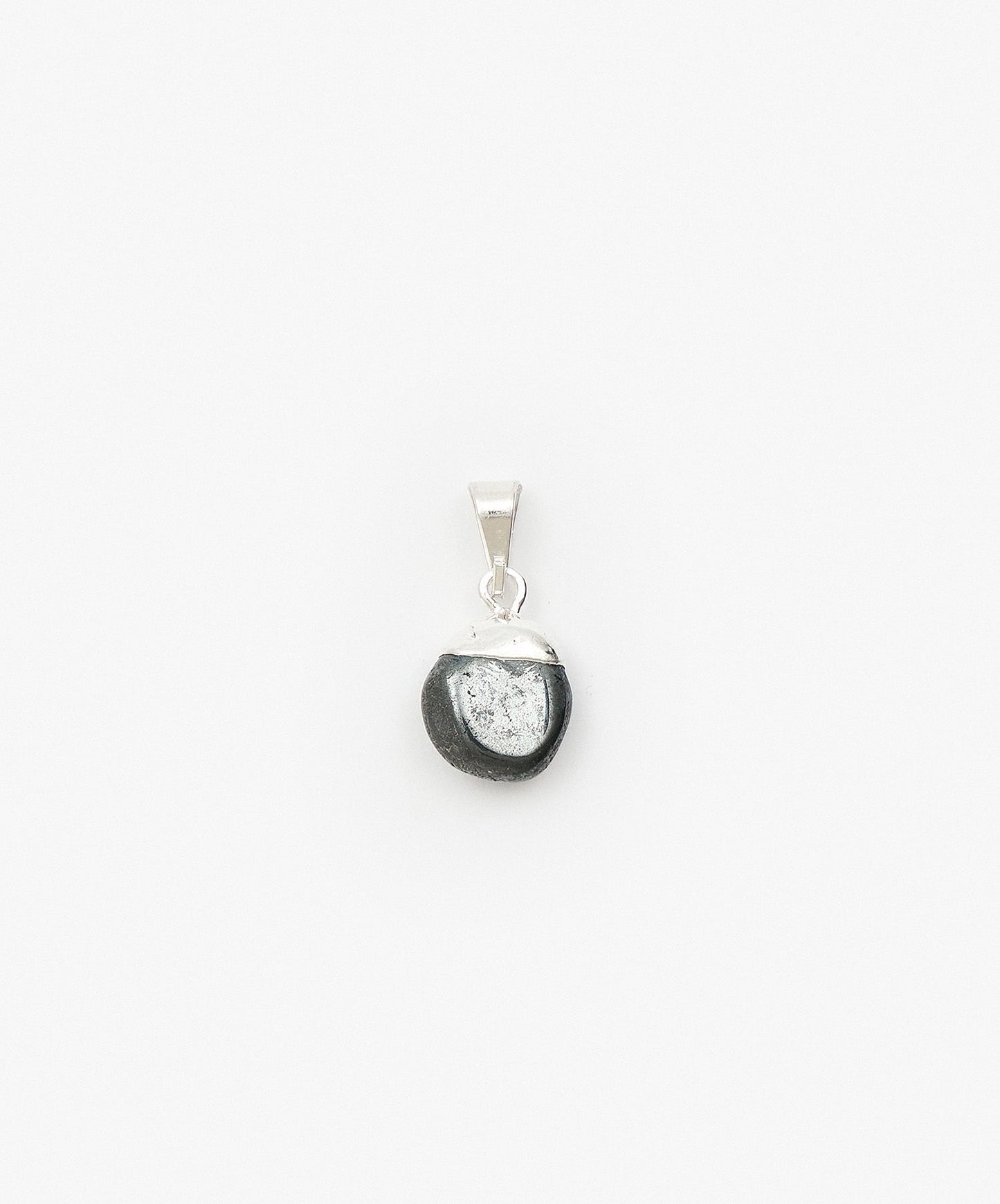 DIJE CON BAÑO DE PLATA ROLADAS DE HEMATITE