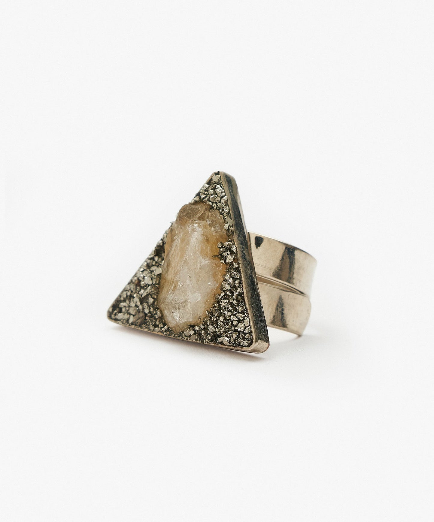 ANILLO GEOMETRICO TRIANGULO DE CITRINO