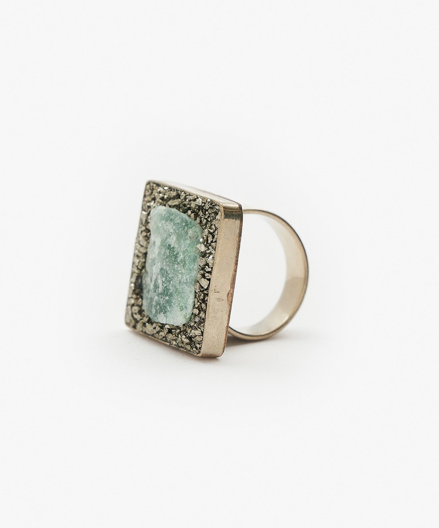 ANILLO GEOMETRICO CUADRADO DE CUARZO VERDE