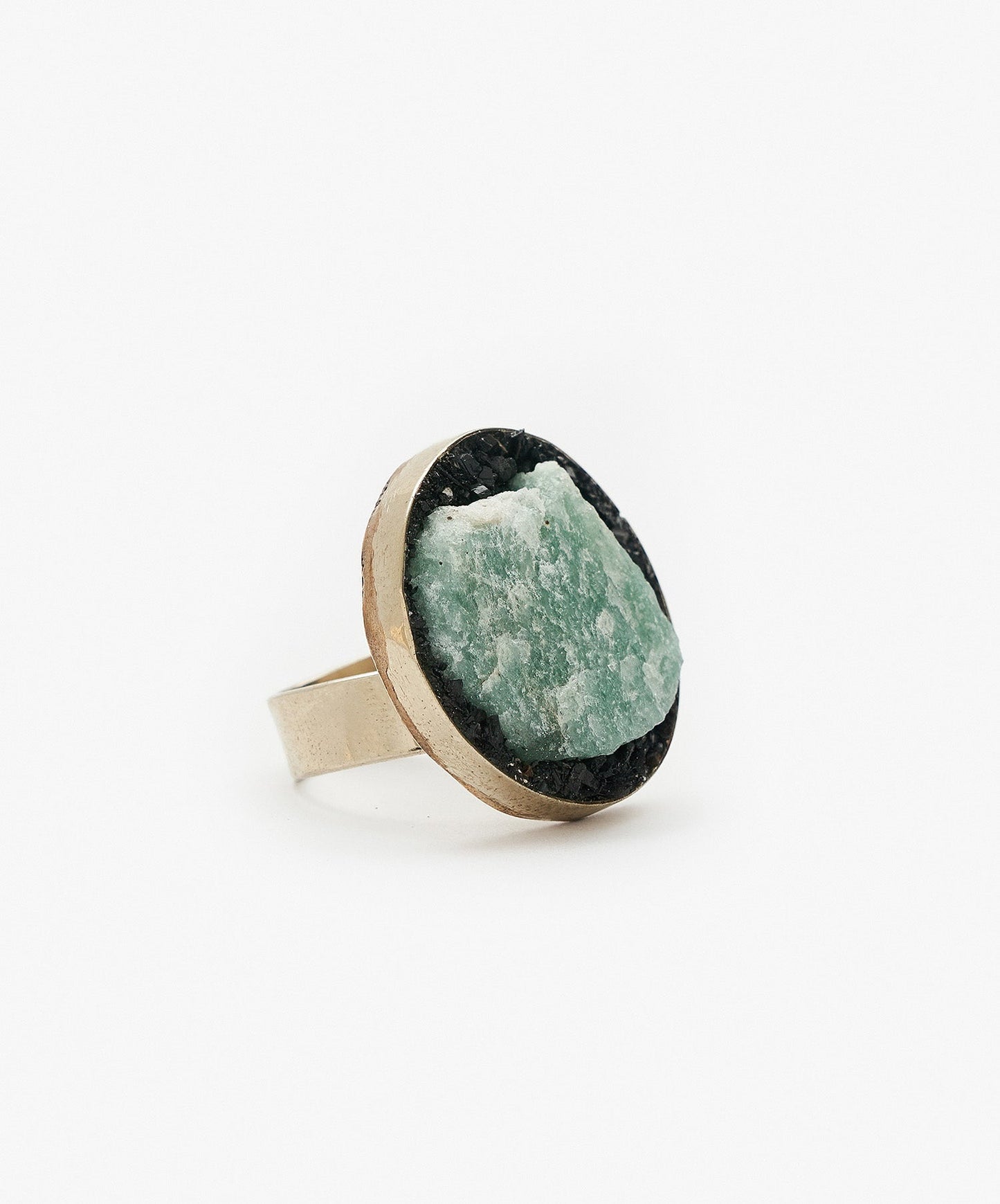 ANILLO GEOMETRICO CIRCULO DE CUARZO VERDE