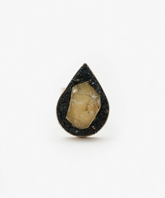ANILLO GEOMETRICO GOTA DE PUNTA DE CITRINO