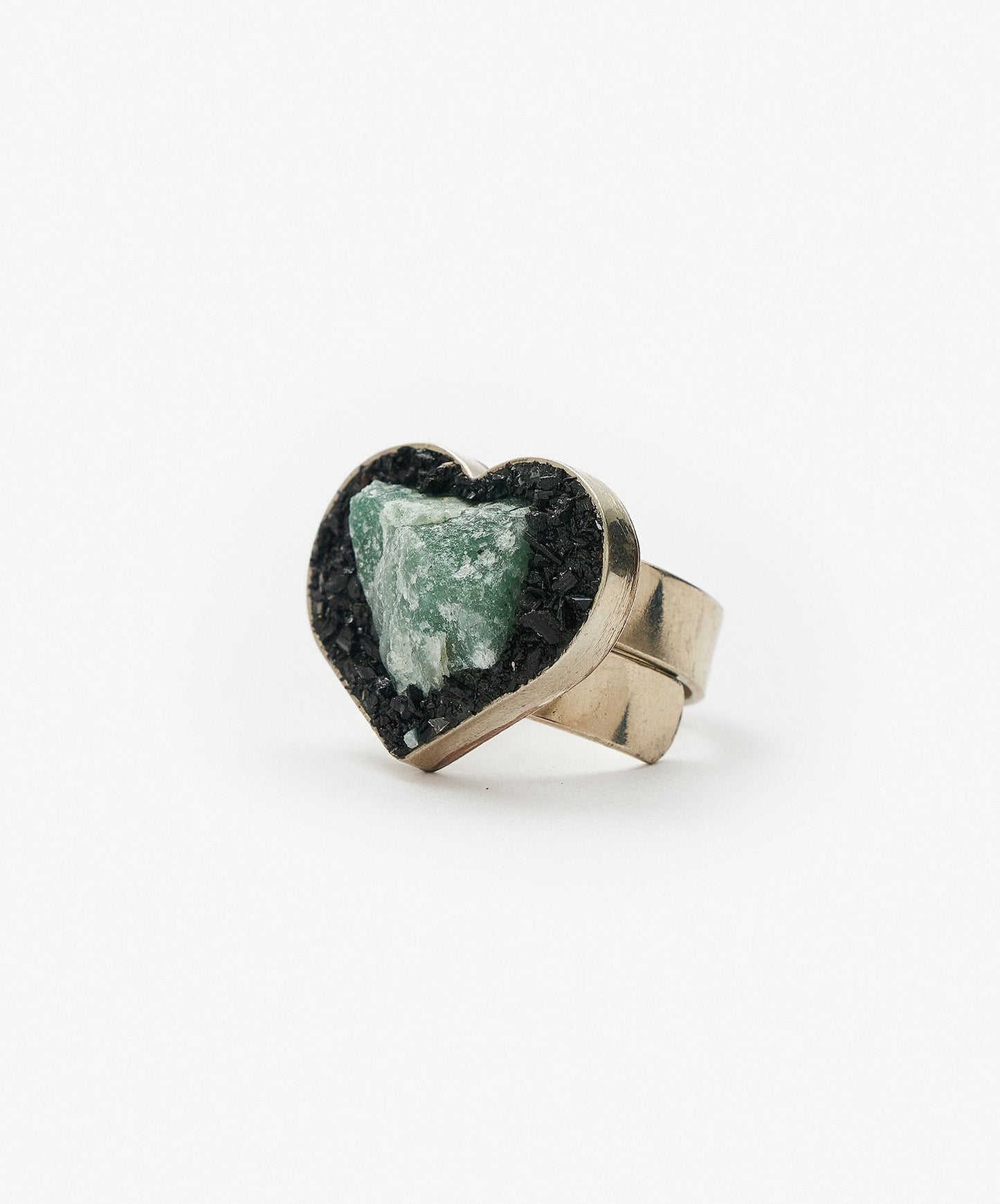 ANILLO GEOMETRICO CORAZON DE CUARZO VERDE
