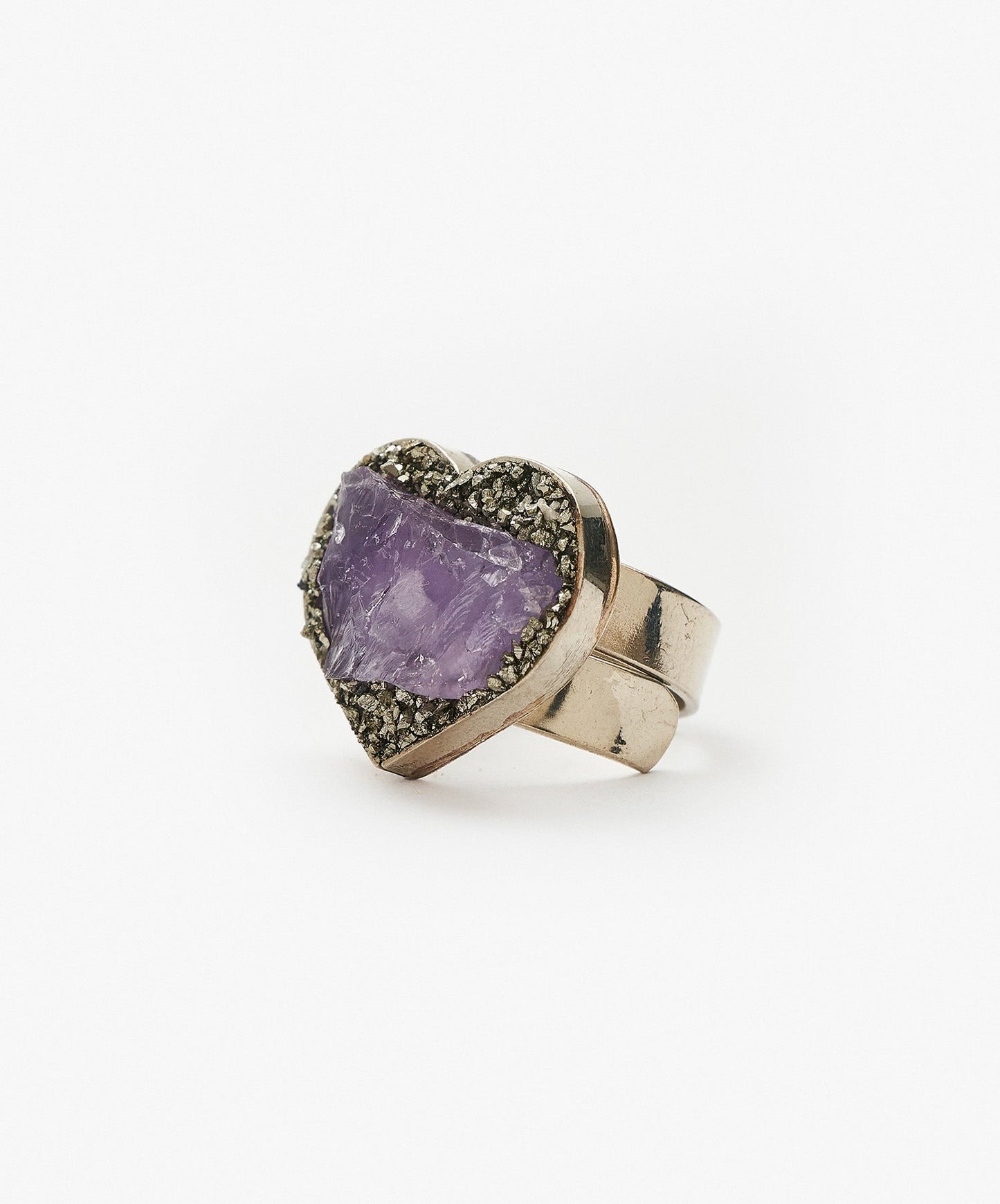 ANILLO GEOMETRICO CORAZON DE AMATISTA