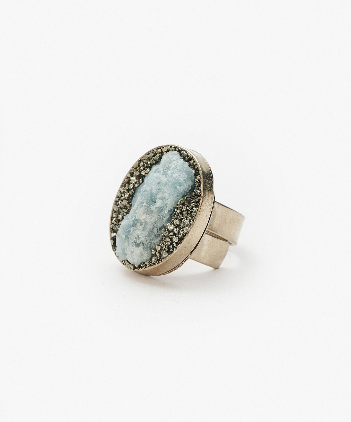 ANILLO GEOMETRICO OVALO DE AGUAMARINA
