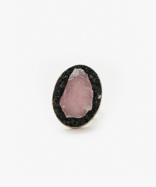 ANILLO GEOMETRICO OVALO DE CUARZO ROSA