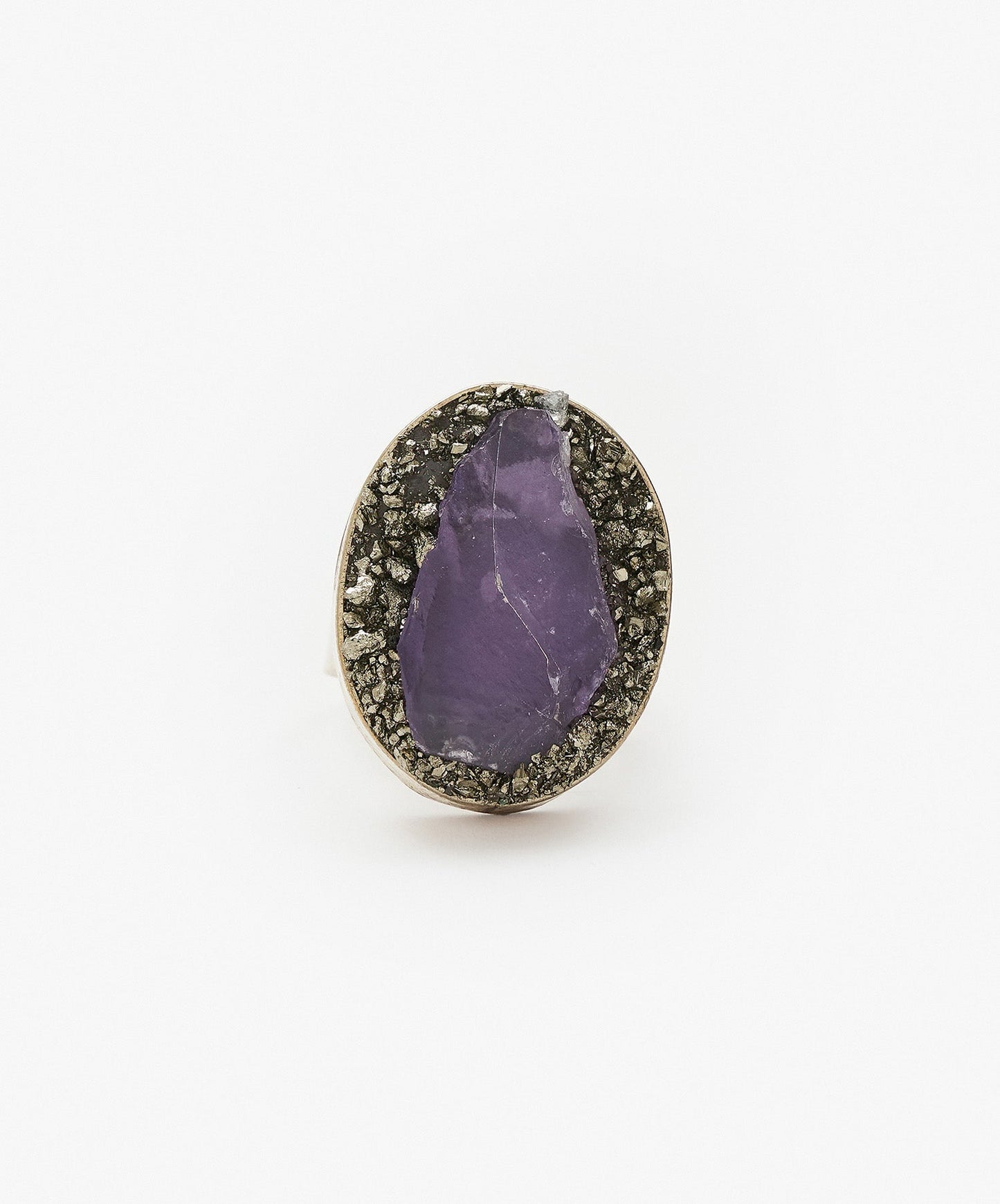 ANILLO GEOMETRICO OVALO DE PUNTA DE AMATISTA