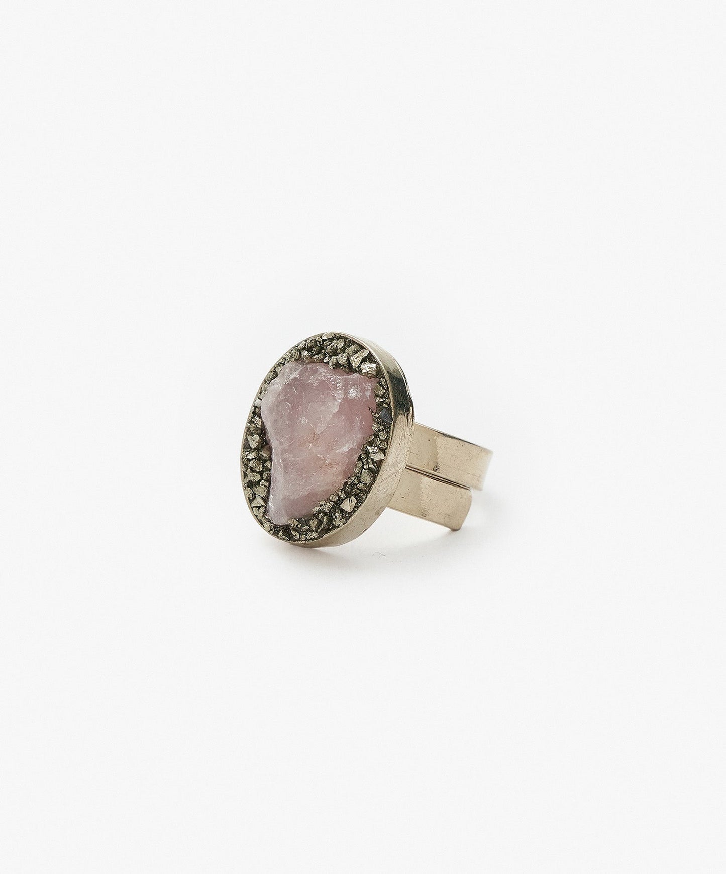 ANILLO GEOMETRICO OVALO DE CUARZO ROSA
