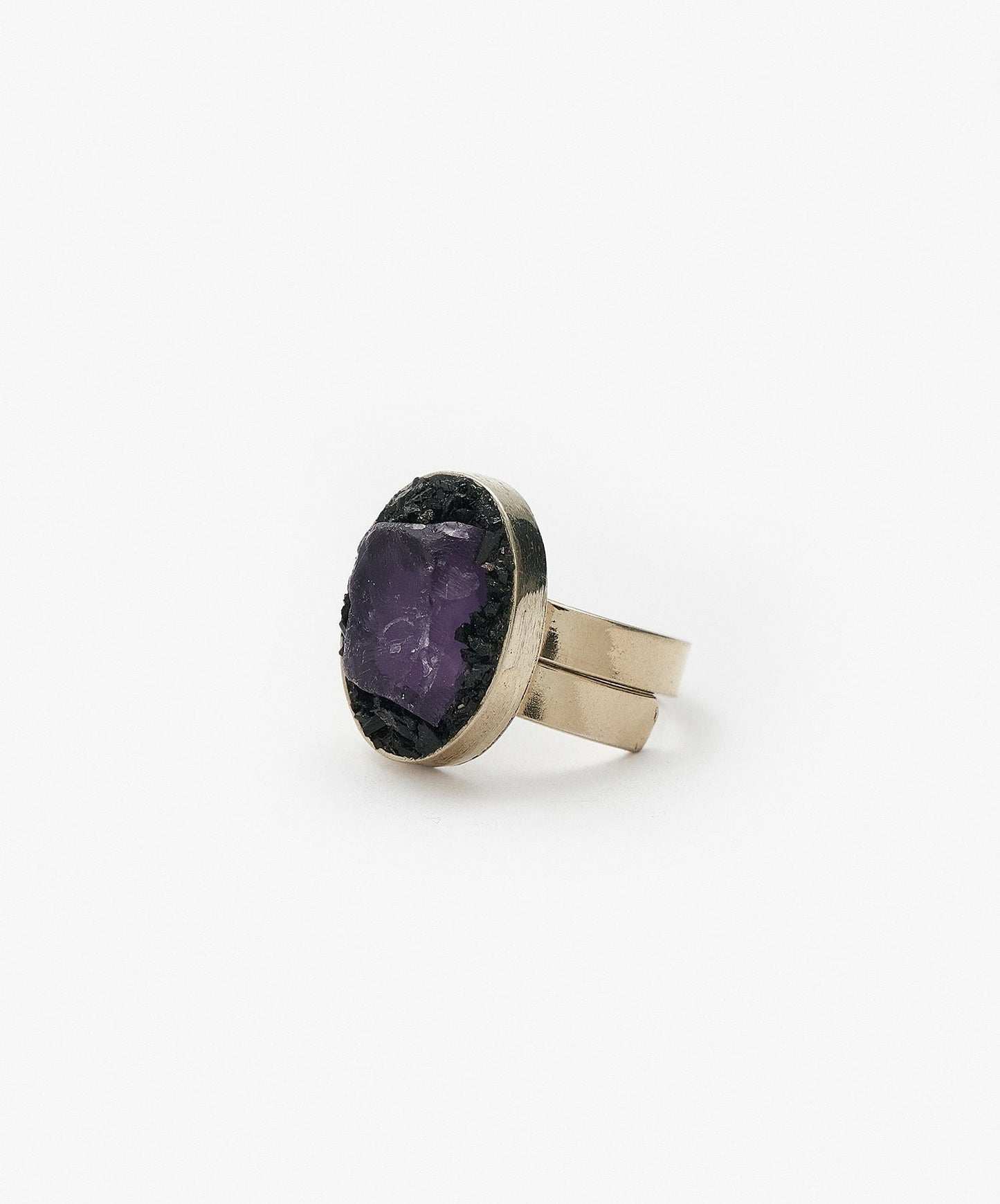 ANILLO GEOMETRICO OVALO DE AMATISTA