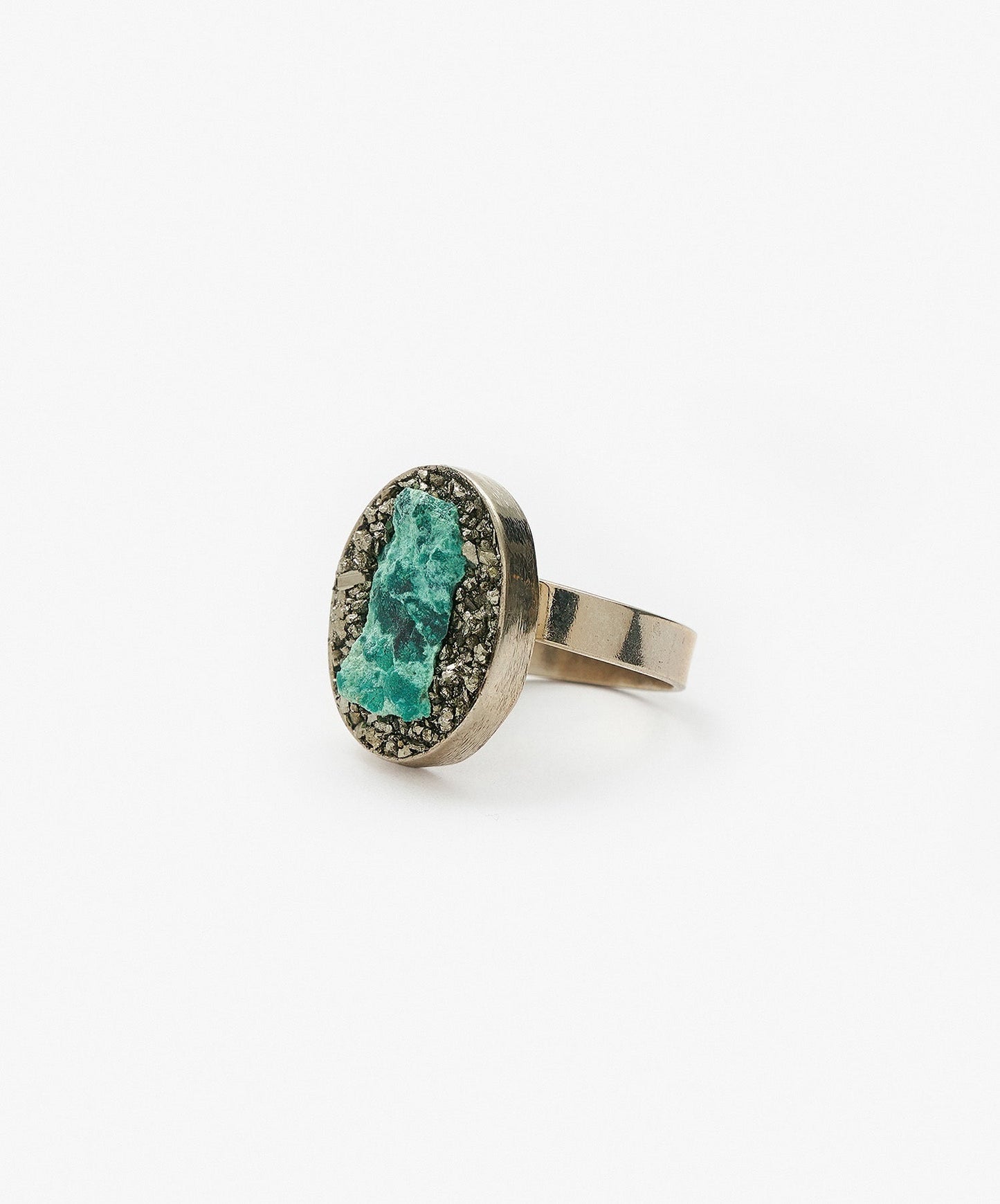 ANILLO GEOMETRICO OVALO DE CRISOCOLA