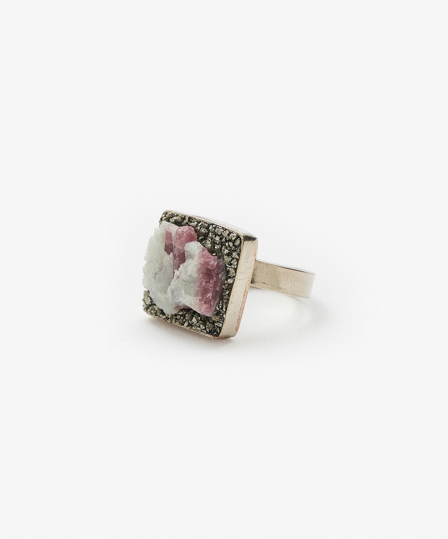 ANILLO GEOMETRICO CUADRADO DE TURMALINA ROSA